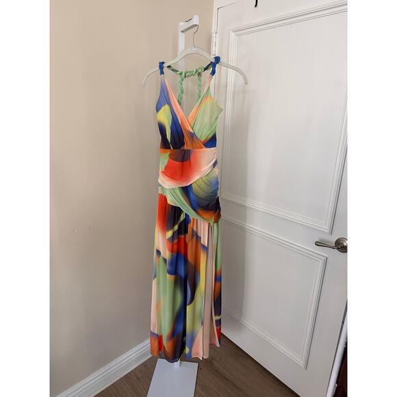 Nicholas Bristol Open Back Maxi Dress size 6 / Small - Picture 7 of 10